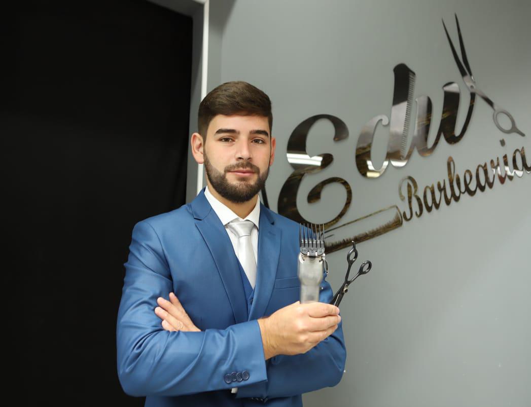 Corte masculino clássico - Barbearia do Edu